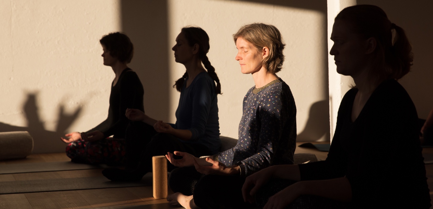 Room Yoga